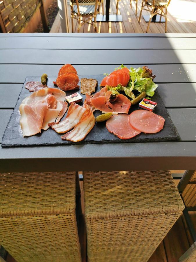 Le P'Tit Bouchon Hotel Rambervillers Eksteriør billede