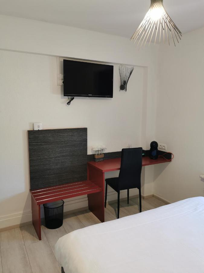 Le P'Tit Bouchon Hotel Rambervillers Eksteriør billede